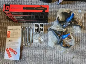 617nd Beltech 82-04 Chevy Lowering Kit 2100 New Open Box 2/3 Drop