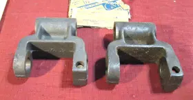 3656690 Chevrolet Nos 1933-1954 Rear Shackle Set