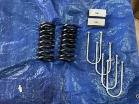 Chat-21 Mgb Hive New 1975-1980 Front And Rear Lowering Kit Springs Blocks Extended U Bolts